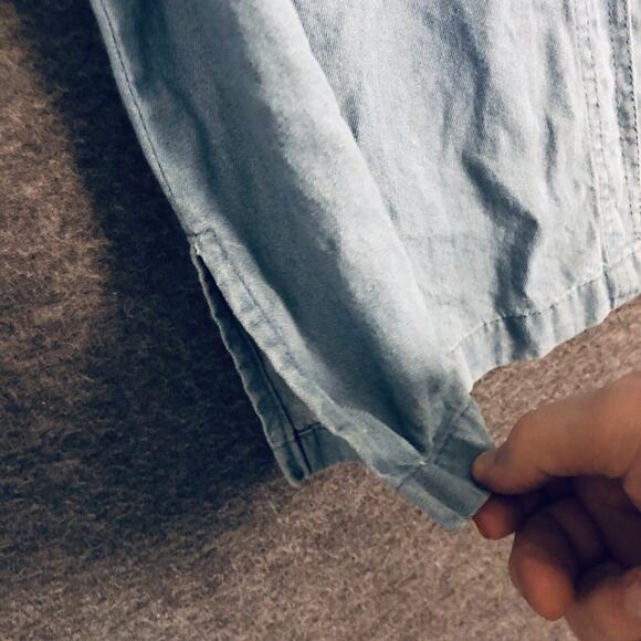 Passion-I Shirt Womens M Blue Denim Button Up Long Sleeve Embroidered Snowman - Picture 8 of 13